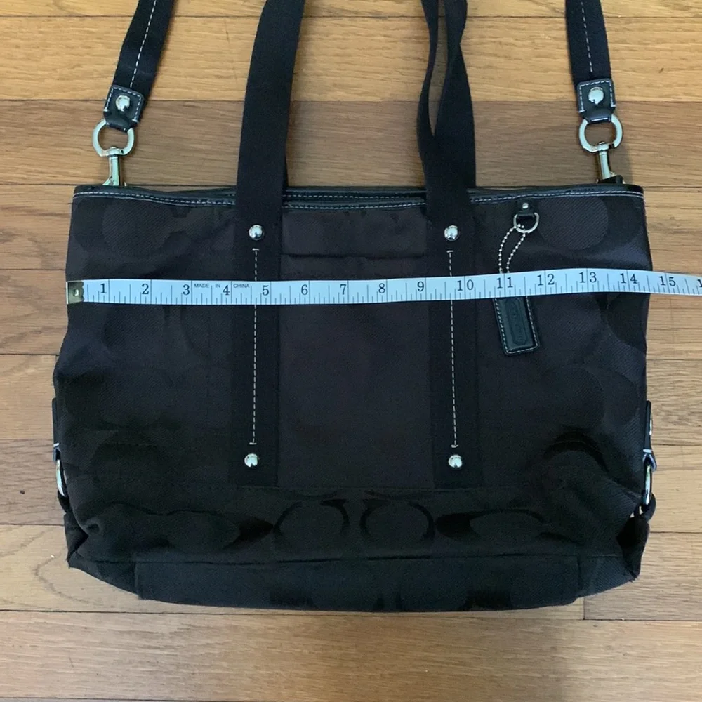👜 Coach authentic black Kyra signature tote with handles and detachable strap. - Picture 5 of 16